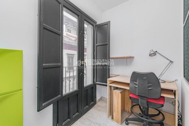 Foto b3631eca-8ed2-42d9-b95a-edf64f6238dd. Piso  en venta en la zubia en La Zubia Ciudad Zubia (La)