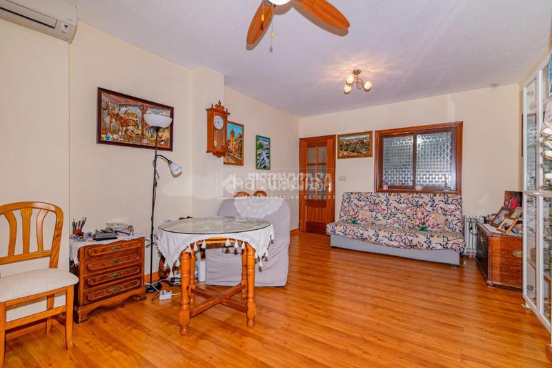 Foto f95d03f4-aea7-4813-a119-2122465385e4. Piso  en venta en la zubia en La Zubia Ciudad Zubia (La)