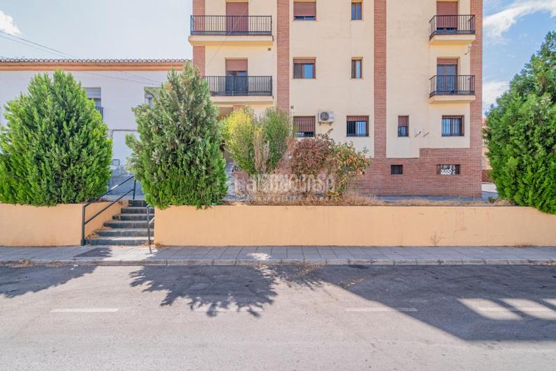 Foto 50303e32-79ea-4d86-be11-5b7525e4751c. Piso  en venta en la zubia en La Zubia Ciudad Zubia (La)
