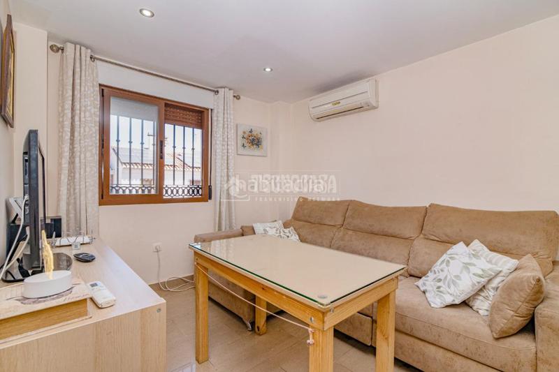 Foto 5ddc0f09-c6f2-4ce3-b2d3-ede5410b68e2. Piso  en venta en la zubia en La Zubia Ciudad Zubia (La)