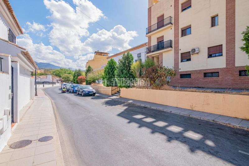 Foto 656bb9d6-b42b-400d-b29f-63cf5c0cebd4. Piso  en venta en la zubia en La Zubia Ciudad Zubia (La)