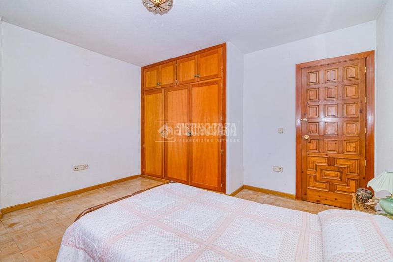 Foto 2bd0279b-fc74-45c3-a030-06564c0176a1. Maison avec chauffage parking piscine dans Altos de la Zubia Zubia (La)