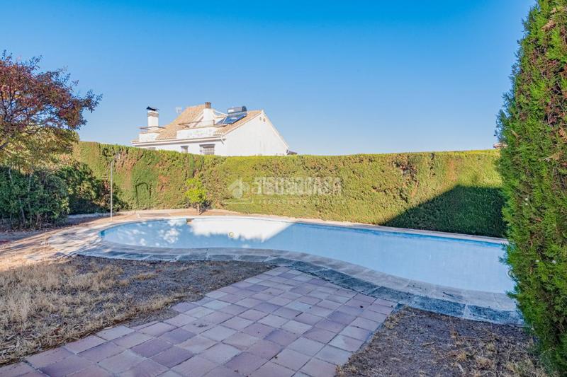 Foto 69f446c2-a95f-4c9f-b69b-24c31b51ef51. Maison avec chauffage parking piscine dans Altos de la Zubia Zubia (La)