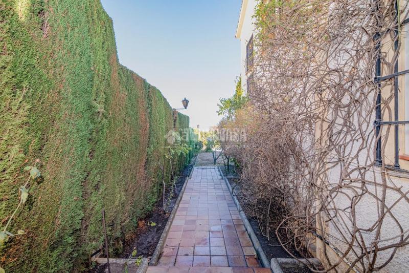 Foto 9d9c97eb-3806-43b0-a79f-ba58603cf9c3. Maison avec chauffage parking piscine dans Altos de la Zubia Zubia (La)