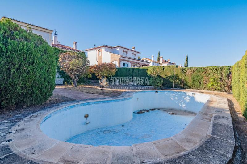 Foto d909faac-52b2-4426-a712-33ce0dc7c87e. Maison avec chauffage parking piscine dans Altos de la Zubia Zubia (La)