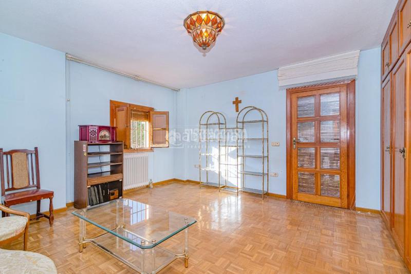 Foto fdfb5e9e-dddc-48fd-91a1-0e2292fde508. Maison avec chauffage parking piscine dans Altos de la Zubia Zubia (La)