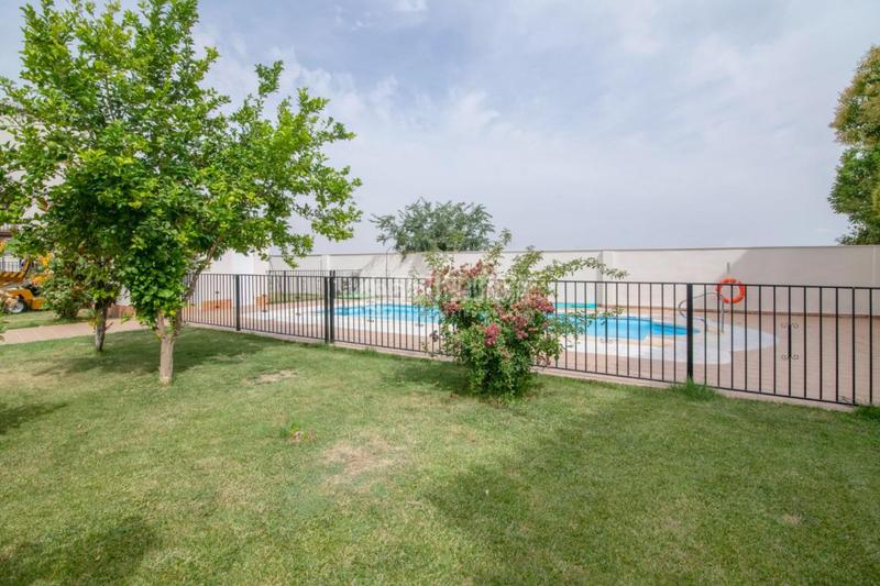 Foto da960d9d-0116-4865-bc99-016a6f6b1575. Appartamento con riscaldamento parcheggio piscina in Zubia (La)