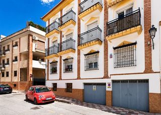 Posto auto in La Zubia Ciudad. Boxplaza de garaje en venta en la zubia