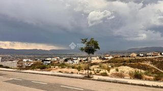 Terreny residencial a C. Güejar Sierra