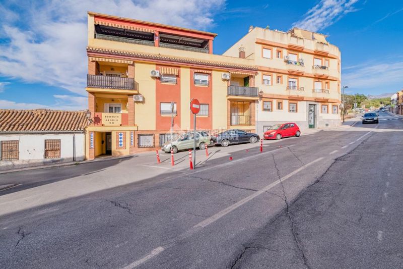 Foto a45be057-d75b-4809-af9a-3ef94cfead7e. Pis a La Zubia Ciudad Zubia (La)
