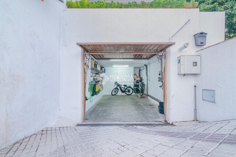 Foto d97ef535-3550-4b87-8402-7f8283c8855a. Casa bifamiliare in La Zubia Ciudad Zubia (La)