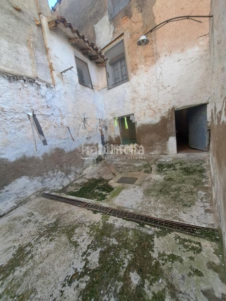 Foto 95b3672c-4ad7-46fa-8188-64226d61dbd2. Casa aparellada a Cariñena