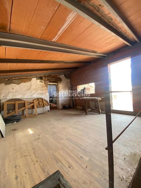 Foto 23b360f7-9292-4a5b-be14-6b5c4a5ce41b. Casa aparellada a Cariñena