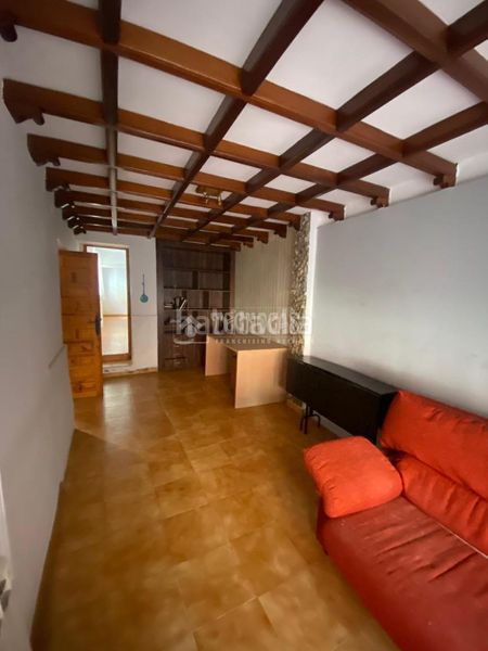 Foto 385f0c3b-9106-4c04-82e6-8c09f79d9a4a. Casa aparellada a Cariñena