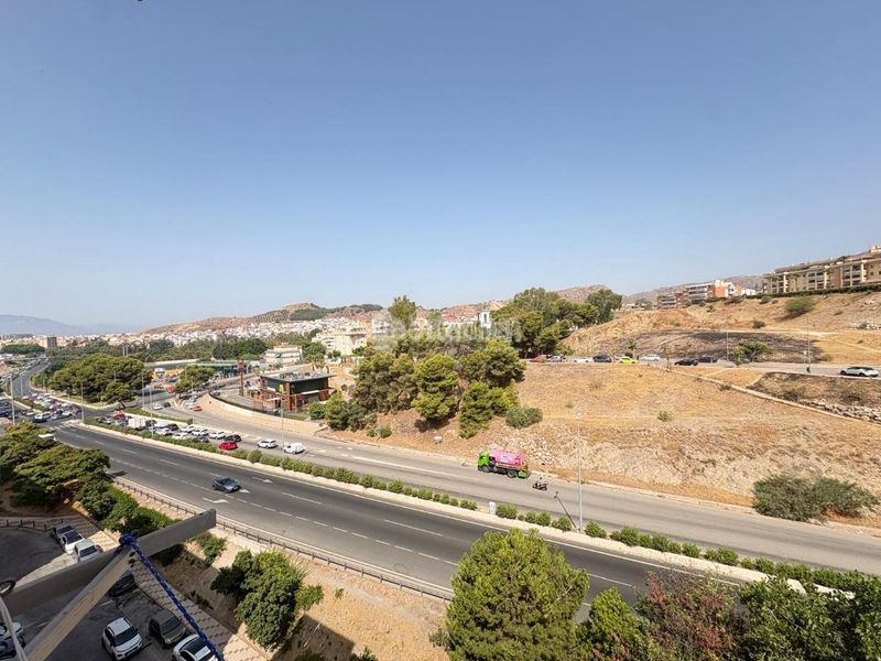 Foto 80773c9c-38c2-4fa4-9db1-1a8a672ce760. Appartement dans Parque Victoria Eugenia Málaga
