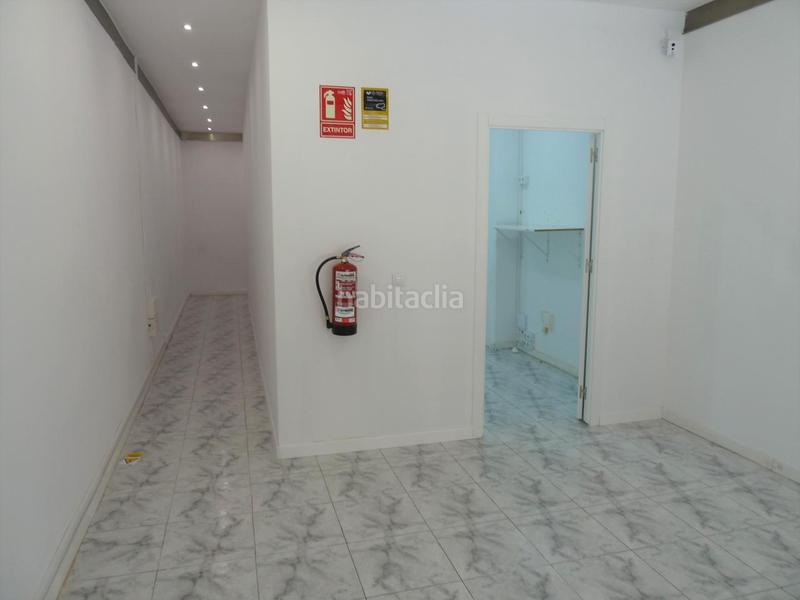 Foto 49f760ce-5d28-47ee-8936-5f0e03b92843. Business premise in Los Castros - Castrillón Coruña (A)