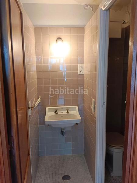 Foto adc66ddb-f166-4e69-86f7-c46897bb86f3. Rent office space in Ensanche Coruña (A)