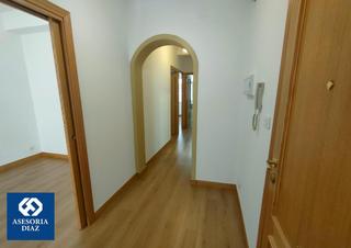 Flat in Rúa Pintor Joaquín Vaamonde