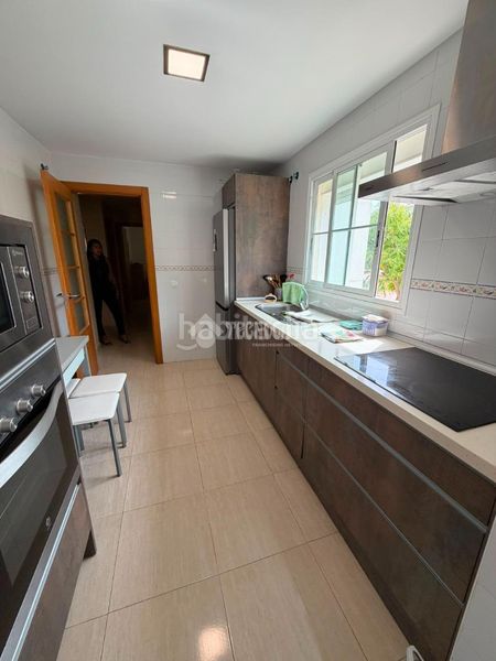 Foto d8b7fb77-c63e-497f-b73a-c8fd0299ca90. Pis amb aparcament a San Luis de Sabinillas Manilva