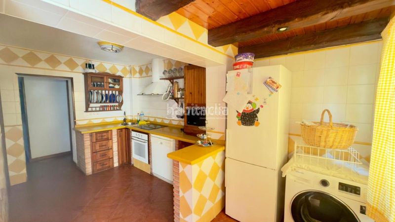 Foto 570e0f13-cbd9-4db0-94af-f9c1a593a443. Casa amb calefacció a Barrios (Los)