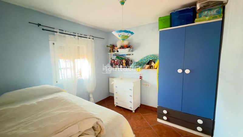 Foto efd33716-ed46-46b1-a94f-0a3cb6dcd48e. Casa amb calefacció a Barrios (Los)