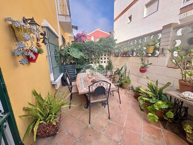 Foto 1ec2cdd9-226f-45a2-9309-9fc0df896aeb. Casa aparellada a Manilva pueblo Manilva