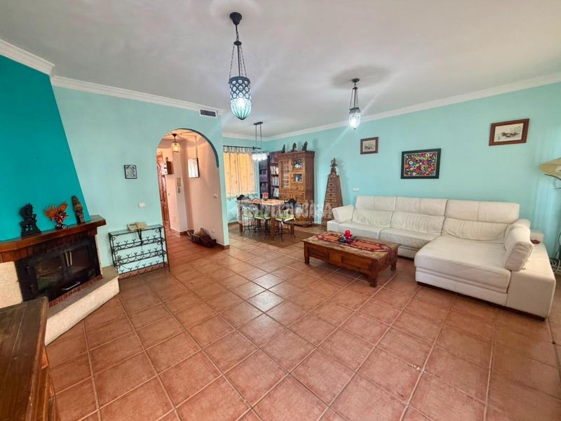 Foto 5dcba177-9193-4883-8f7f-b200445611de. Casa aparellada a Manilva pueblo Manilva