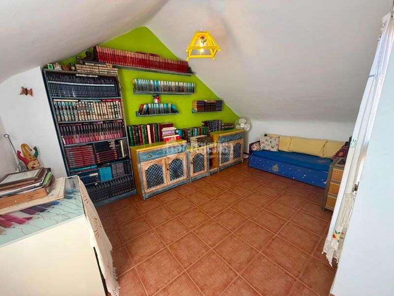 Foto ab3f80bf-4d3d-460d-b47b-c59baa0c2617. Casa aparellada a Manilva pueblo Manilva