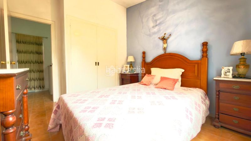 Foto 6b8d0333-ce76-4cde-8dea-24da9ac92ce4. Casa aparellada amb aparcament a Barrios (Los)