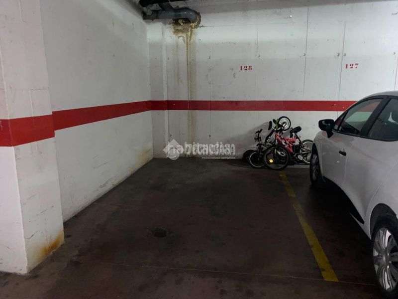 Foto 1f8dee4a-fdb0-483e-9049-36a824b30117. Flat with parking pool in San Luis de Sabinillas Manilva