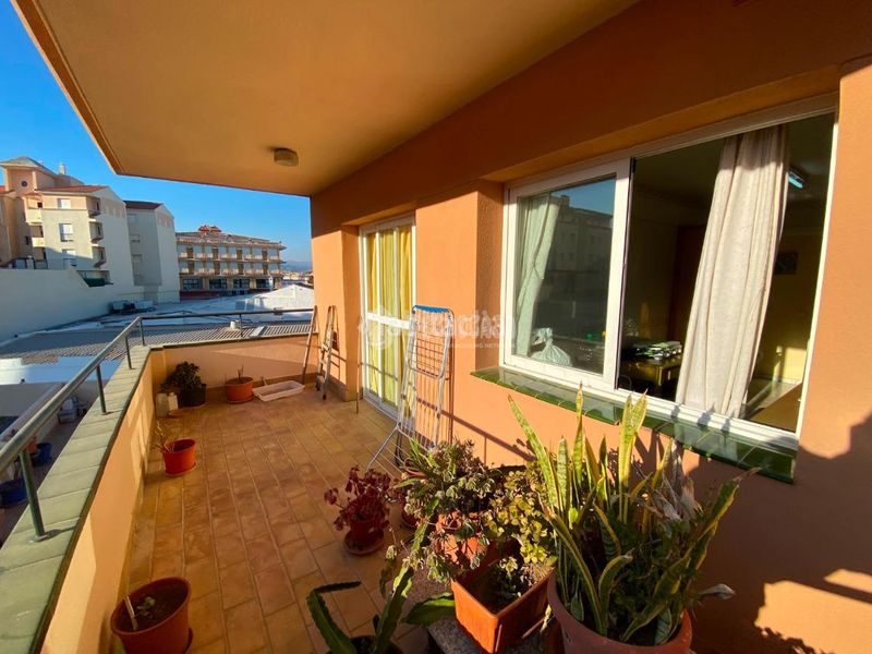 Foto 4e0d43ef-096d-467e-971c-b2a8f21cc3f1. Flat with parking pool in San Luis de Sabinillas Manilva