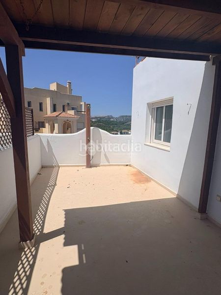 Foto e7f93dd4-6387-4170-87be-8a730fc9f0cf. Àtic amb aparcament piscina a bahía de Casares Casares