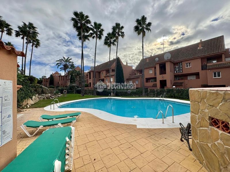 Foto 804e5c49-d962-4c52-b438-942a57378261. Piso  en venta en bahía de Casares Casares