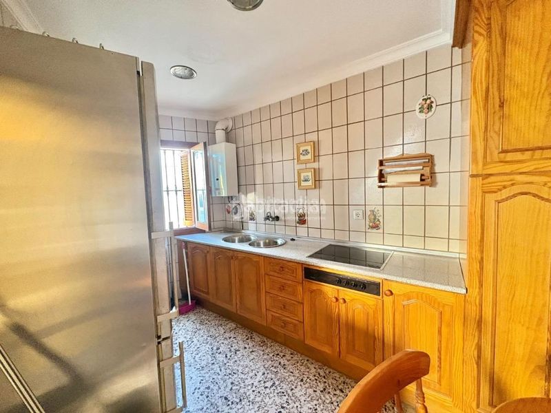 Foto 0dd22040-ab43-403e-a622-da8adafcdc50. Casa aparellada a Puerto de la Duquesa Manilva