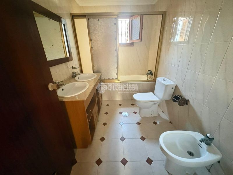 Foto 3aa1deb9-015b-4252-8d5b-a2bf255e28cf. Casa aparellada a Puerto de la Duquesa Manilva
