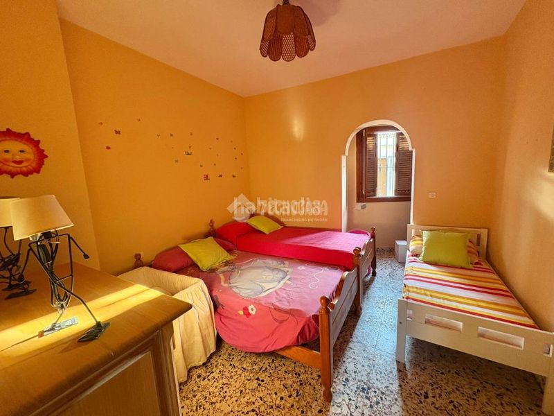 Foto 7a02141c-c403-48d7-bb57-b1ef1aa54719. Casa aparellada a Puerto de la Duquesa Manilva