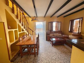 Casa aparellada a Puerto de la Duquesa. Casa en venta en manilva