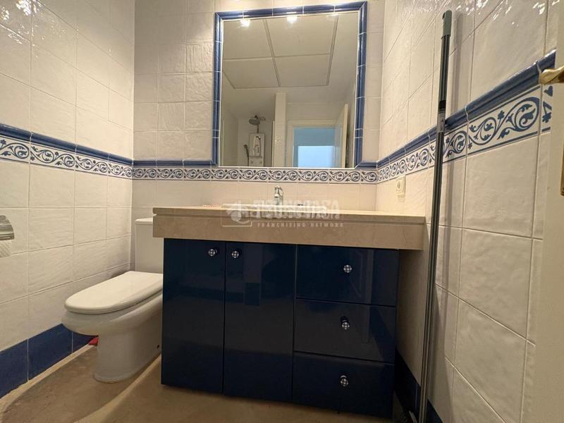 Foto 2cc9a13b-1ba7-4655-bb50-d853d08ff4ad. Casa aparellada a La Duquesa Manilva