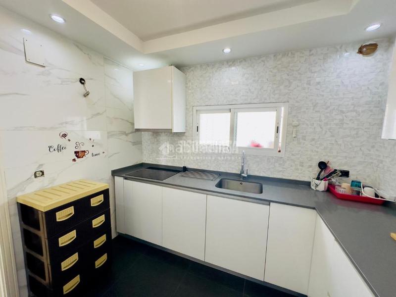 Foto 4389699b-c89c-4259-9b97-93b0ec29c0e2. Casa pareada casa en venta en Manilva pueblo Manilva