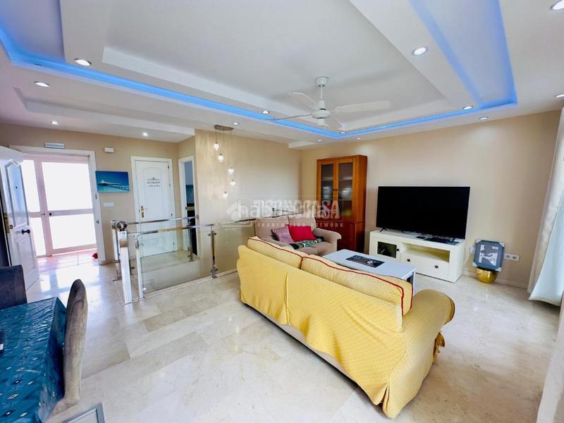 Foto bd0378e2-a029-4dee-93aa-942c2301da9e. Casa pareada casa en venta en Manilva pueblo Manilva