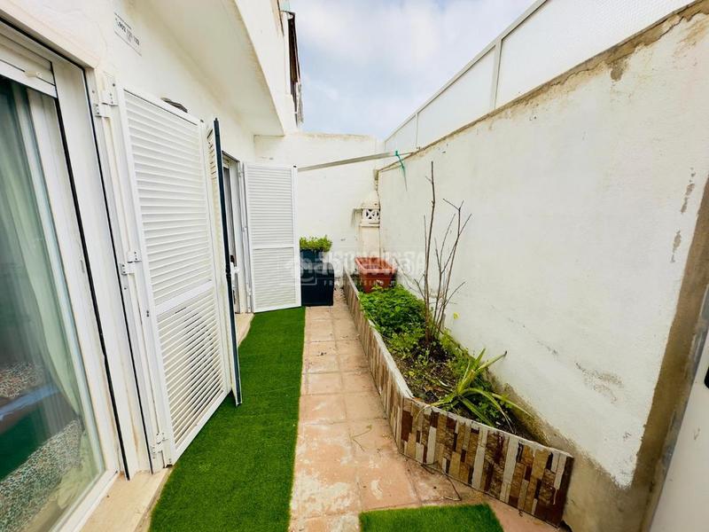 Foto cdd85e45-758e-4e32-b9ab-d547d15661c8. Casa pareada casa en venta en Manilva pueblo Manilva