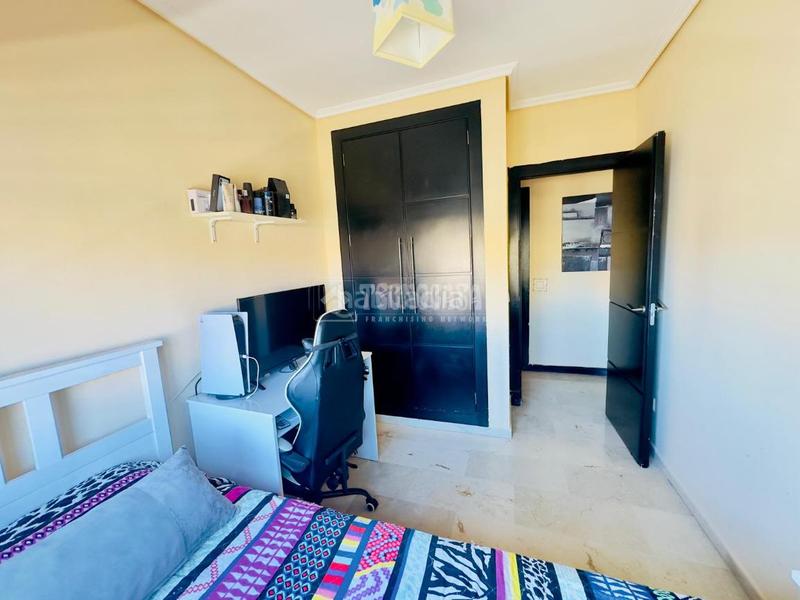 Foto 33c59c1b-acbb-4eed-940d-979ded97a184. Piso  en venta en San Luis de Sabinillas en San Luis de Sabinillas Manilva