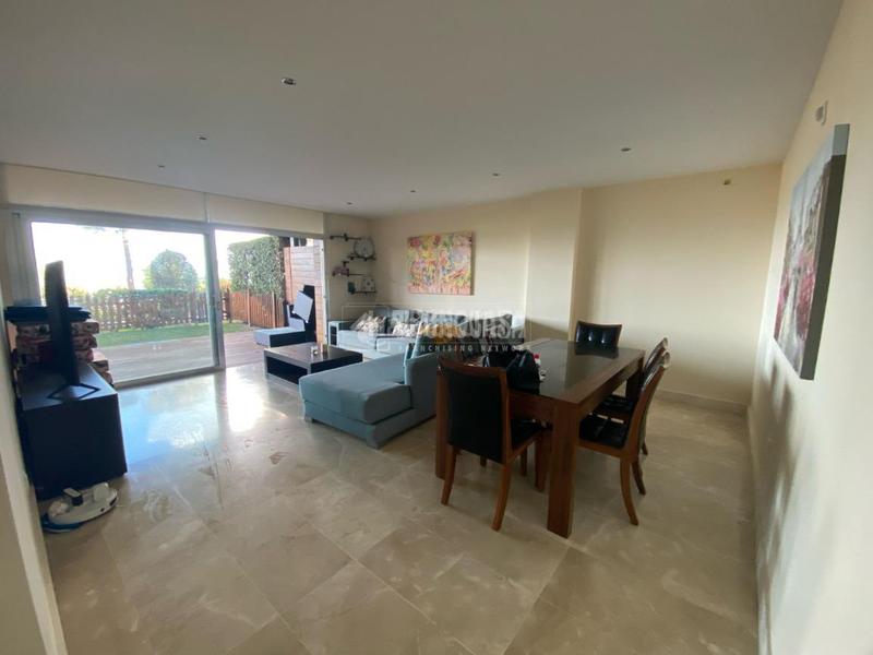 Foto 9f3d1f65-f587-4efb-abd5-ff24540ae0c4. Piso  en venta en Chullera Manilva