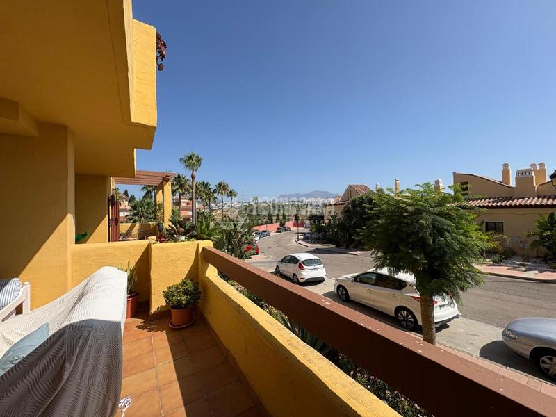 Foto f33cc07e-a65b-4f0c-b9c7-a391794701e3. Piso  en venta en san luis de sabinillas en Alcorrín Manilva
