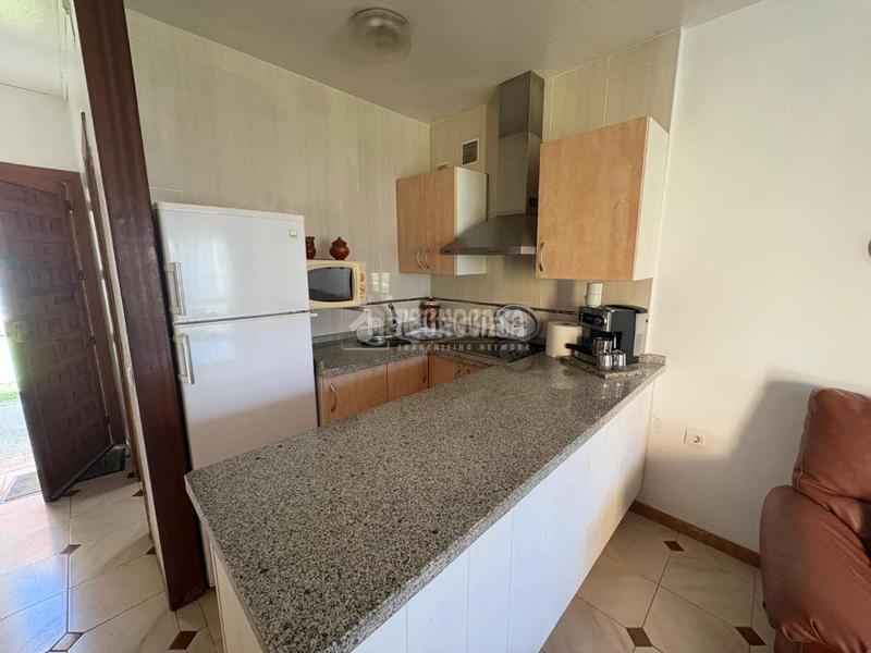 Foto 2de94c9e-2c22-4ded-80a1-7b994200f851. Piso  en venta en Alcorrín Manilva