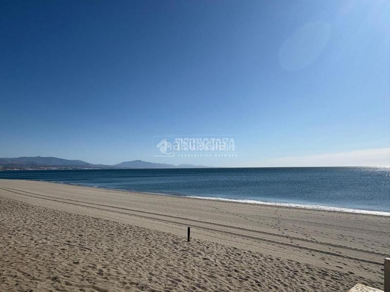 Foto 45e8fa8f-361a-4d74-84c1-4cbae9ff53aa. Piso  en venta en Alcorrín Manilva