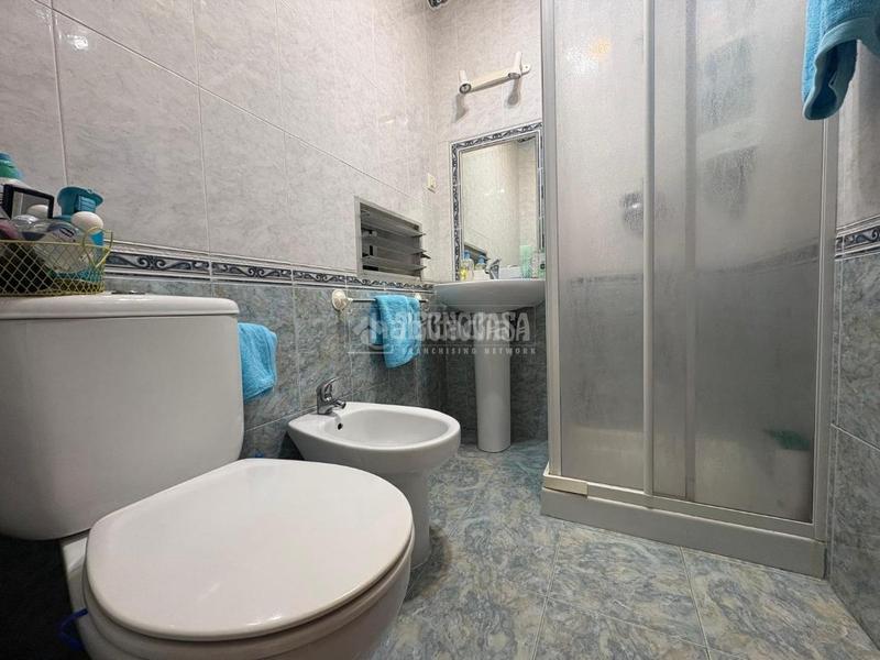 Foto 5ee37781-9abe-421c-9d0f-e13c4c805e7a. Piso  en venta en Alcorrín Manilva