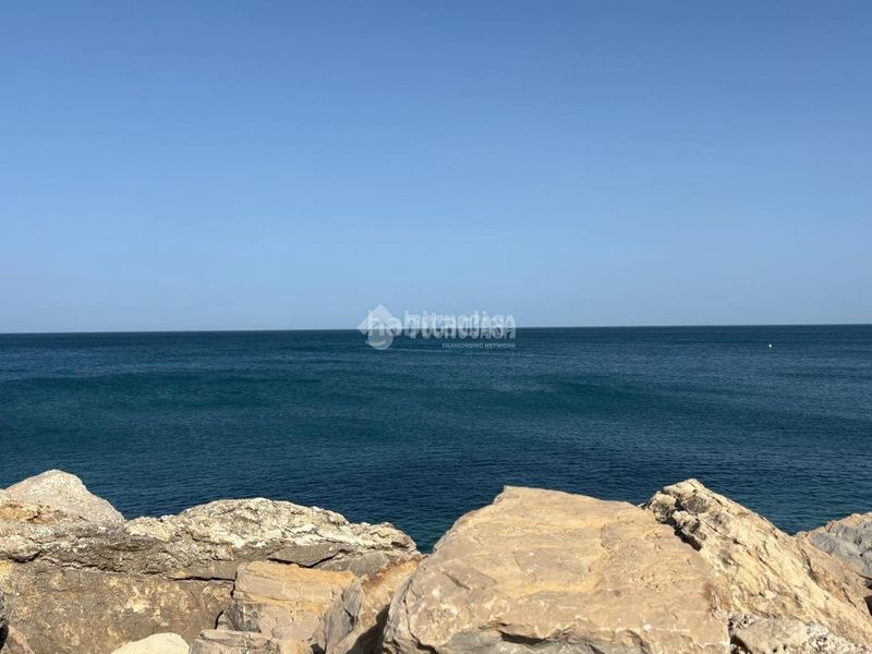 Foto d3abc481-35a9-4ec6-a6be-6fc73399a625. Pis amb aparcament a El Castillo Manilva