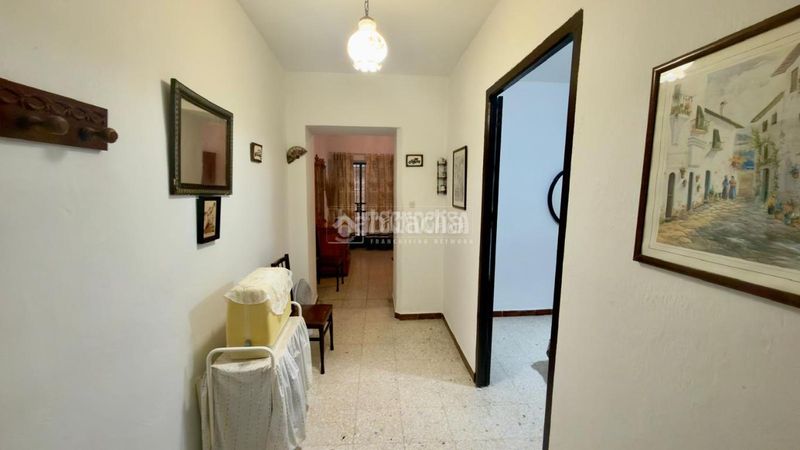 Foto 48fc825f-dc9f-4117-9df5-0cd470f10f97. Casa aparellada a Jimena de la Frontera