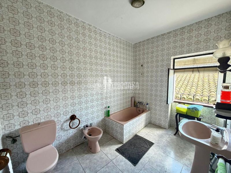 Foto 7d1f023e-fdc7-4da2-bf92-610c1bb97c1b. Casa aparellada a Jimena de la Frontera